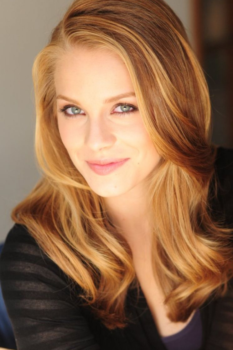 Lynzey Patterson backdrop