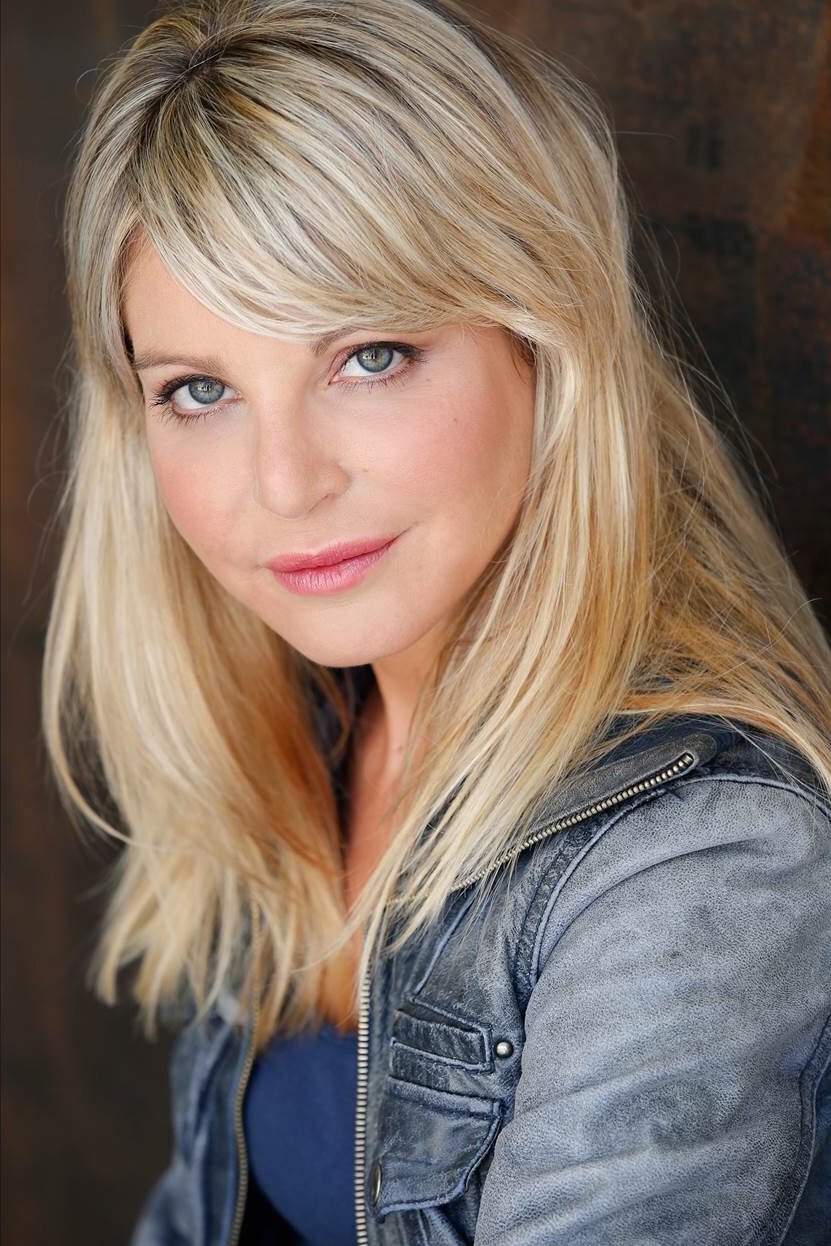 Ellen Schoeters backdrop