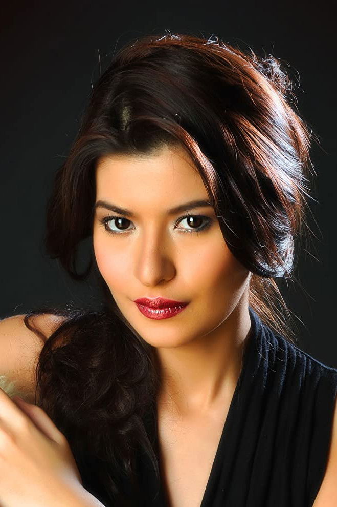 Assunta de Rossi backdrop