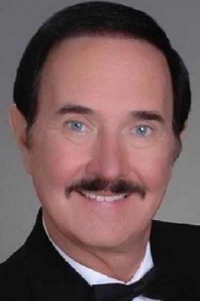 Richard Dyszel backdrop