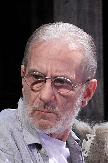 Zsolt Kovács backdrop