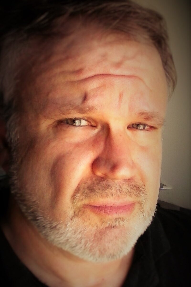 Khris Kaneff backdrop