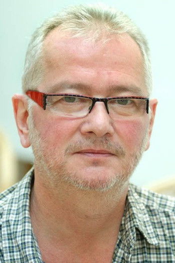 Károly Safranek backdrop