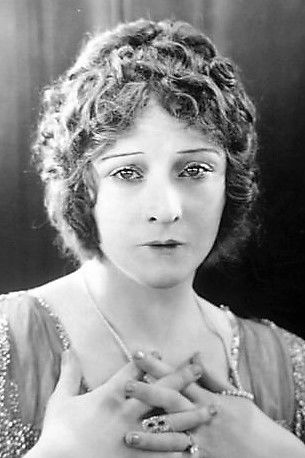 Cleo Madison backdrop