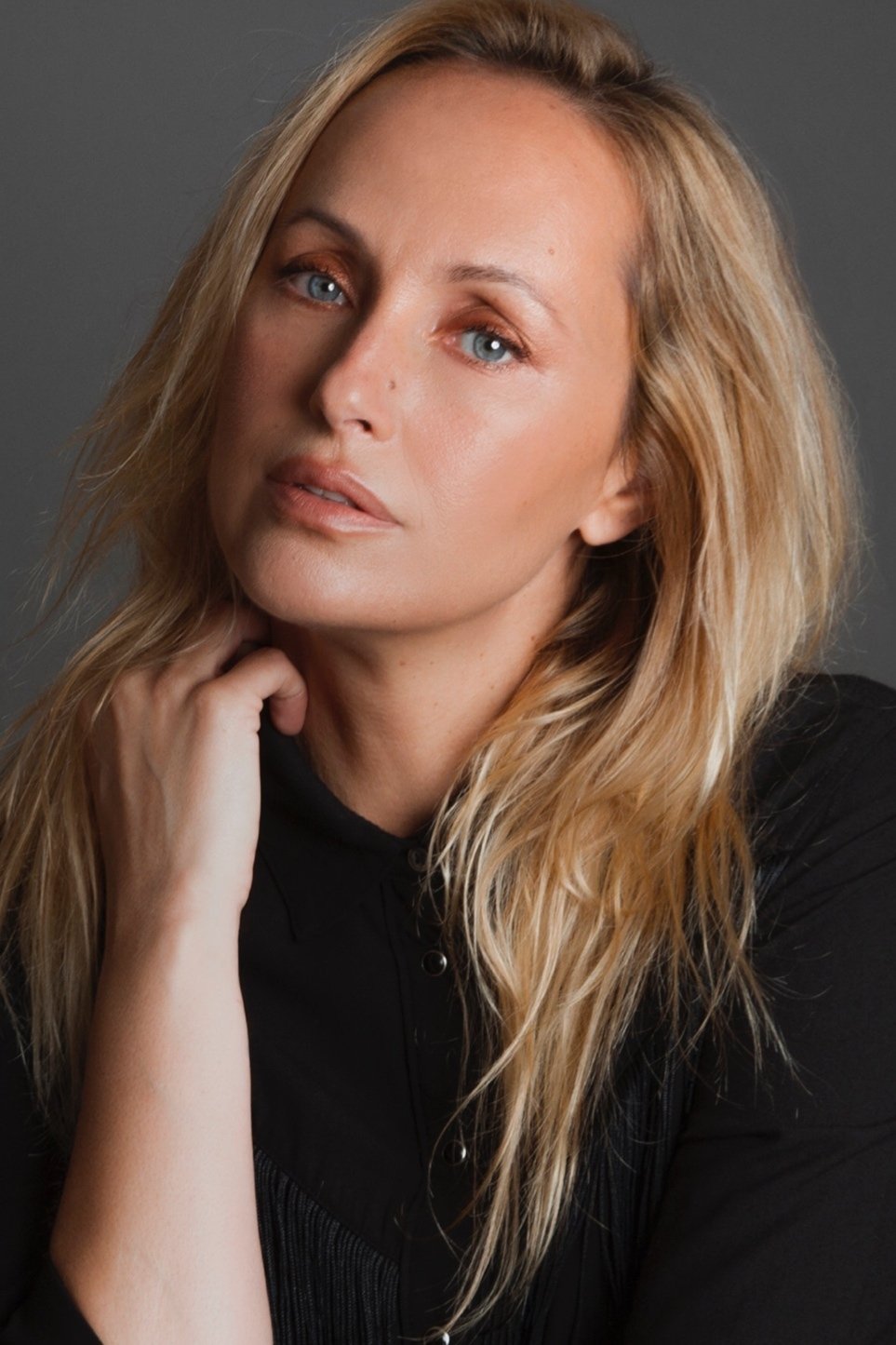 Marisa Cruz backdrop