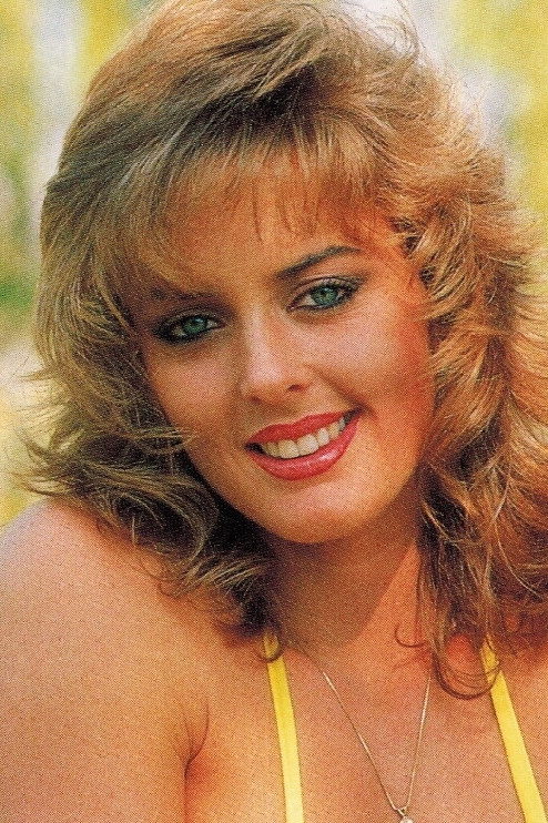 Leslee Bremmer backdrop