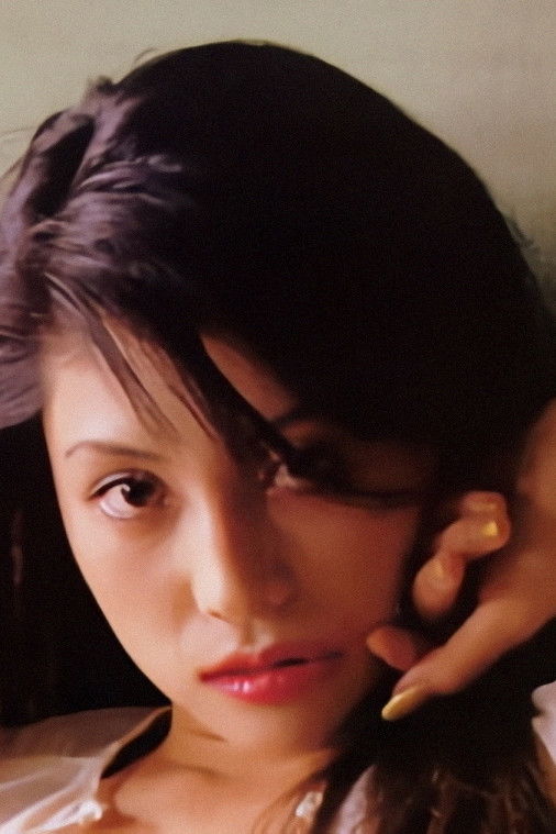 Marie Jinno backdrop