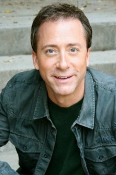 Larry Raben backdrop