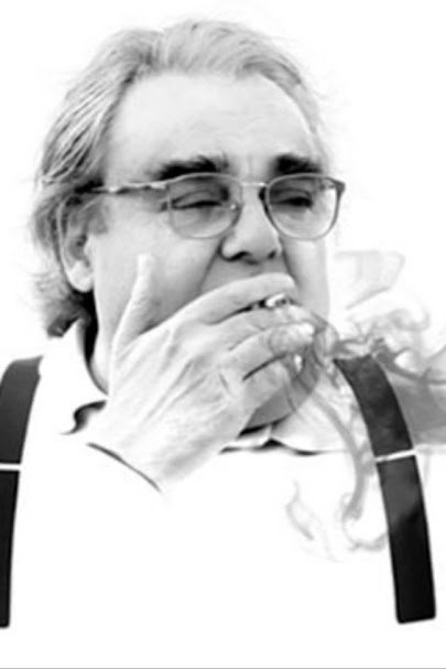 Paco Casaus backdrop