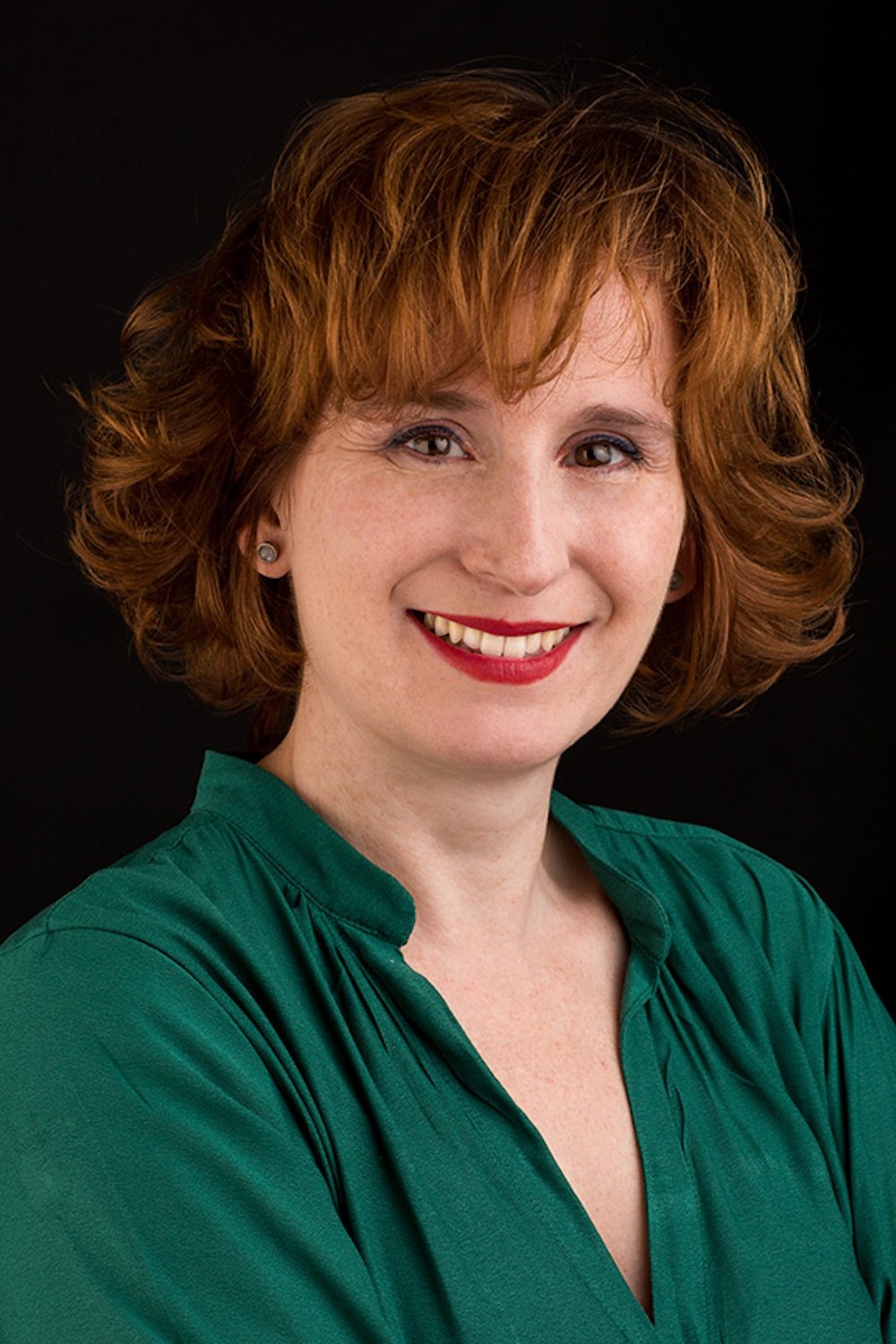 Mari Paz Sayago backdrop