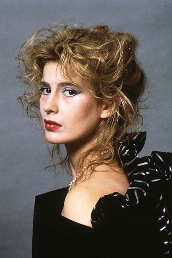 Irina Metlitskaya backdrop