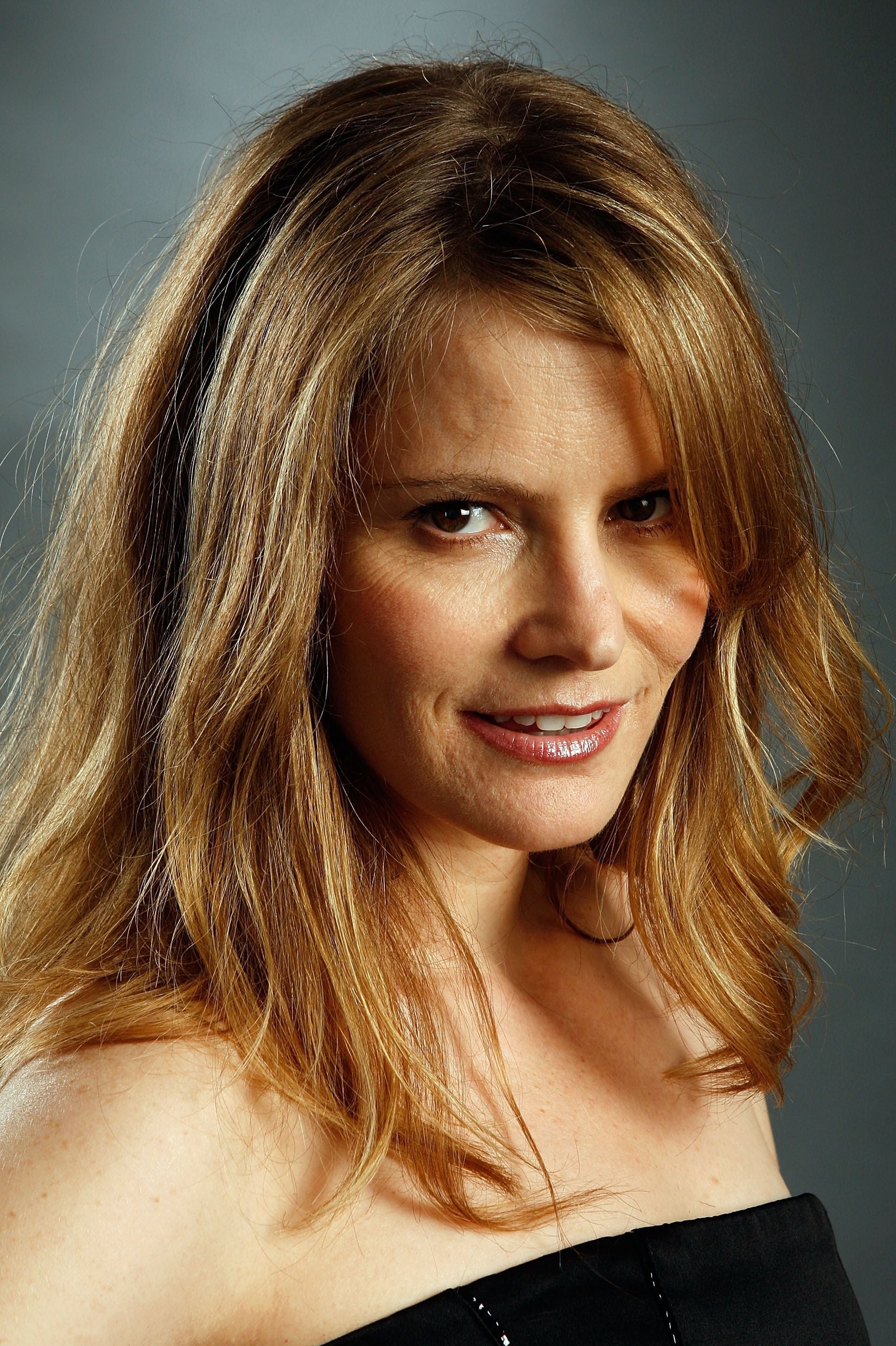 Jennifer Jason Leigh backdrop
