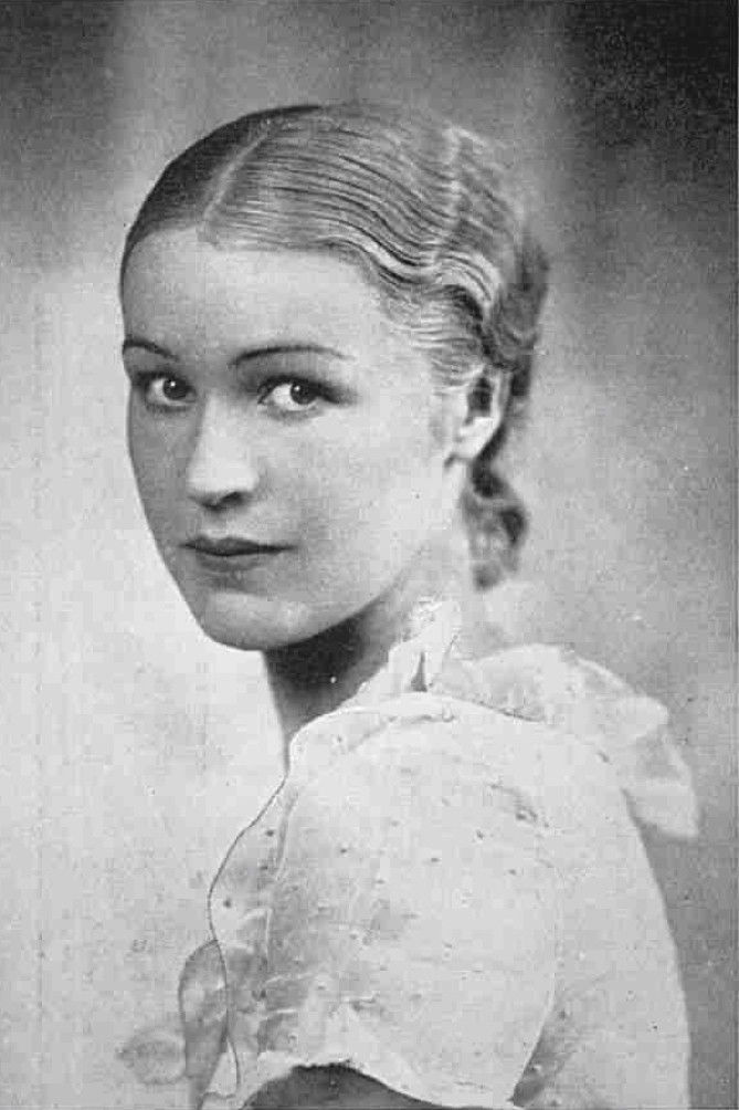 Helen Gardom backdrop