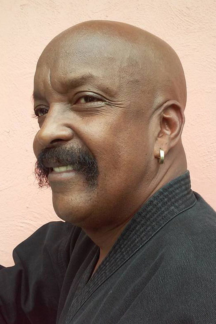 Julio Rasec backdrop