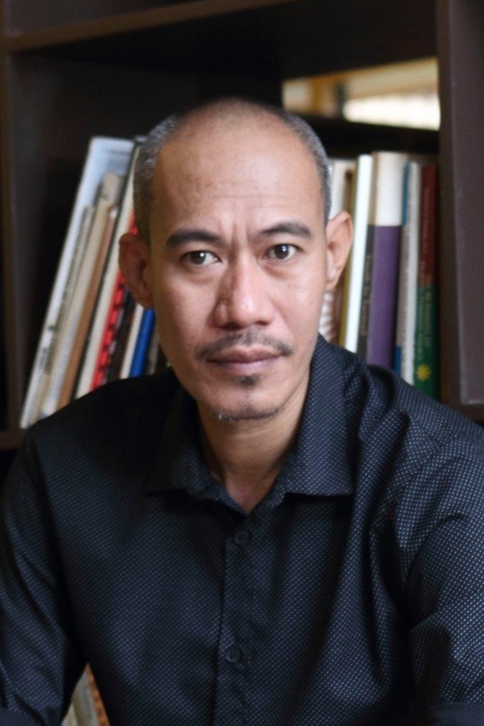 Jerry Gracio backdrop