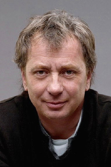 Béla Paczolay backdrop