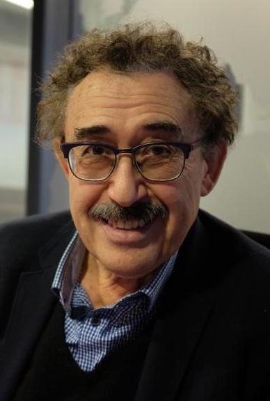 Férid Boughedir backdrop