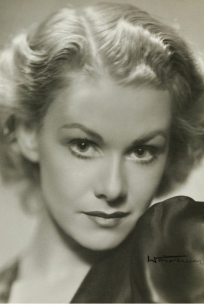 Sonja Wigert backdrop