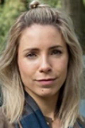 Kiki van Deursen backdrop