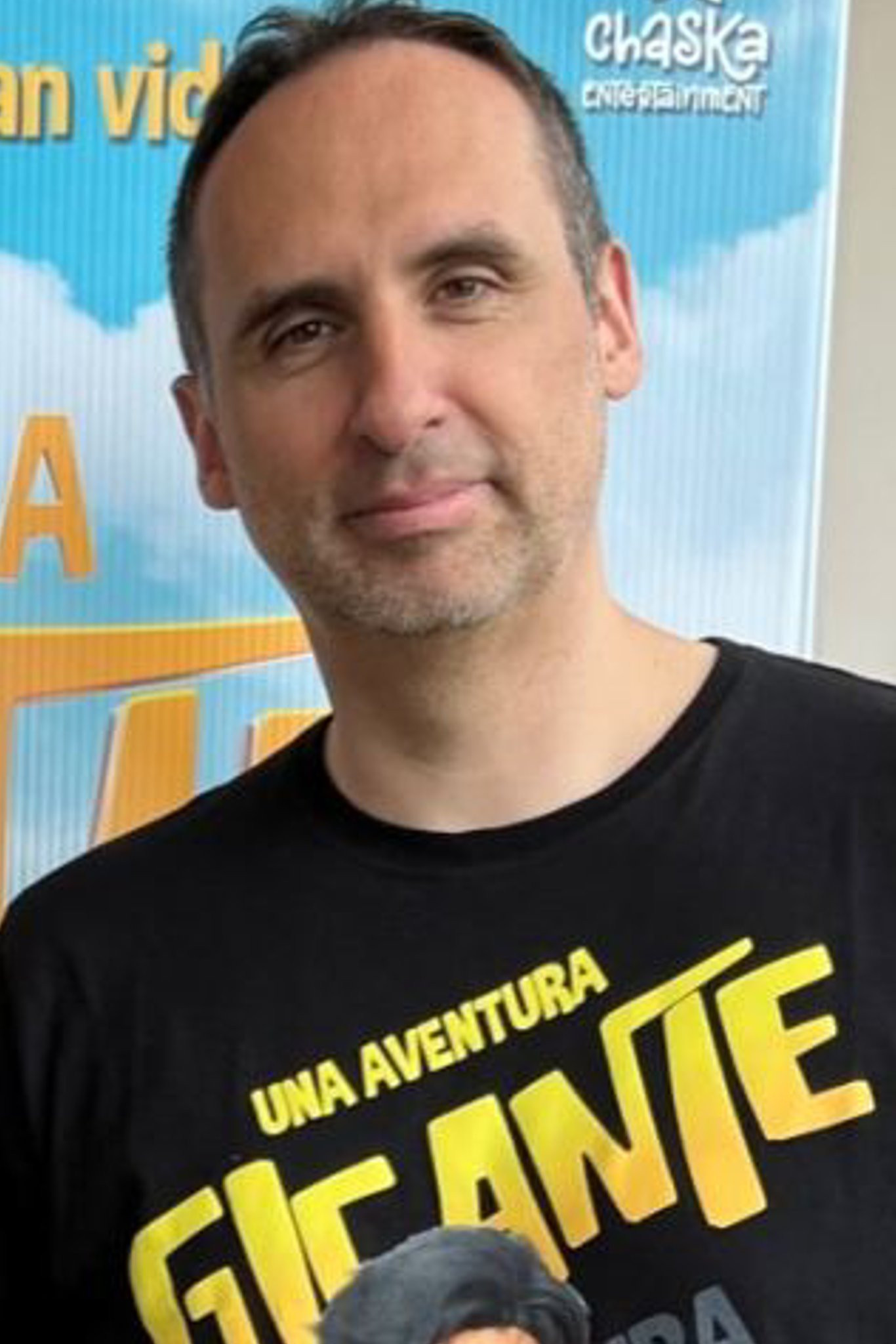 Eduardo Schuldt backdrop