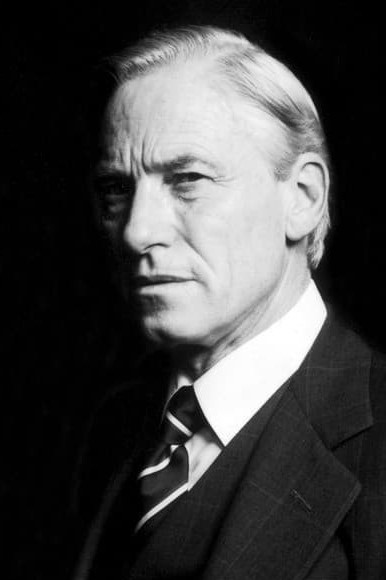 Alan MacNaughtan backdrop