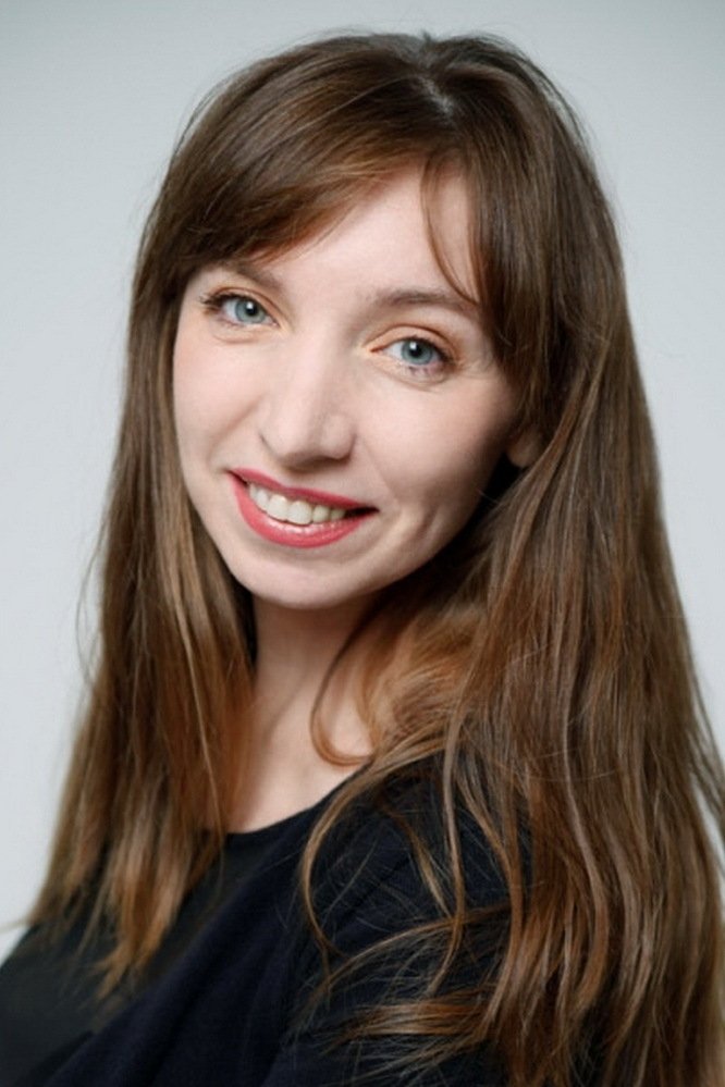 Olga Yurasova backdrop