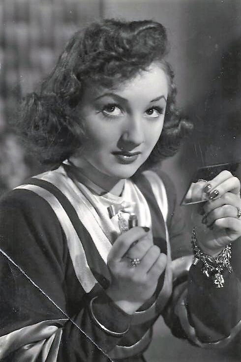 Ena Alba Clement backdrop