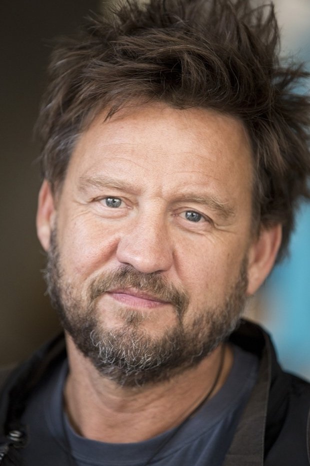 Nicky Marbot backdrop