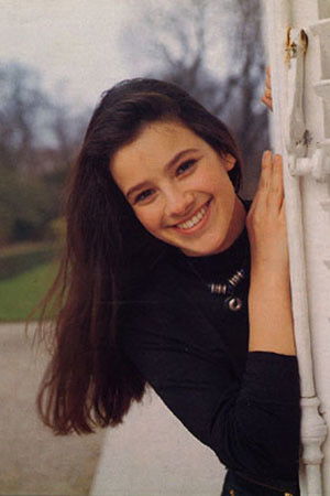 Rebecca Dreyfus backdrop