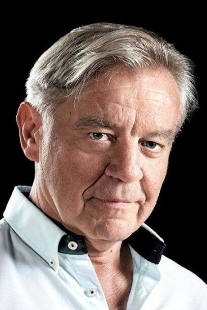 Nenad Ćirić backdrop