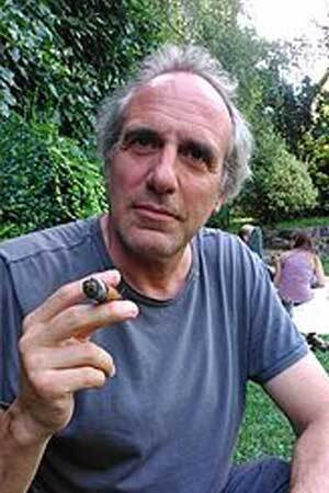 Jesús Font backdrop