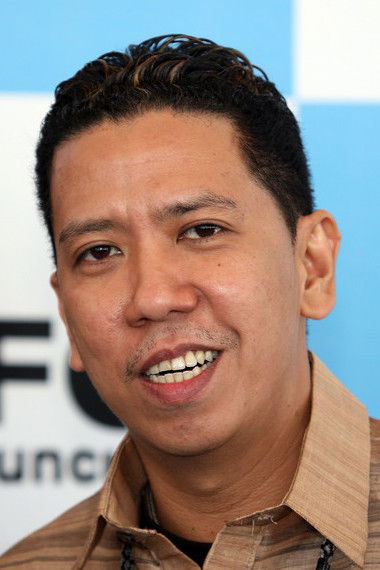 Auraeus Solito backdrop