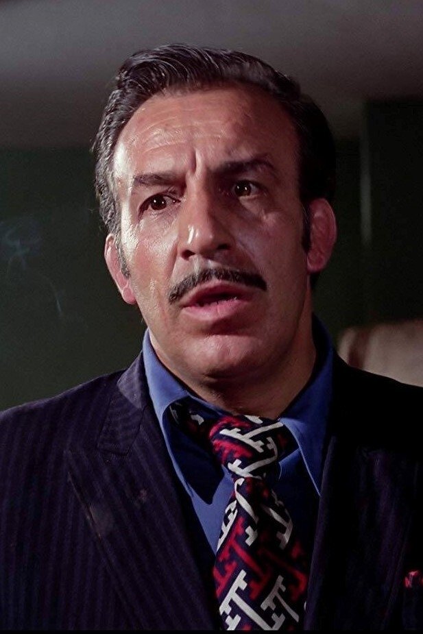 Fernando Osés backdrop