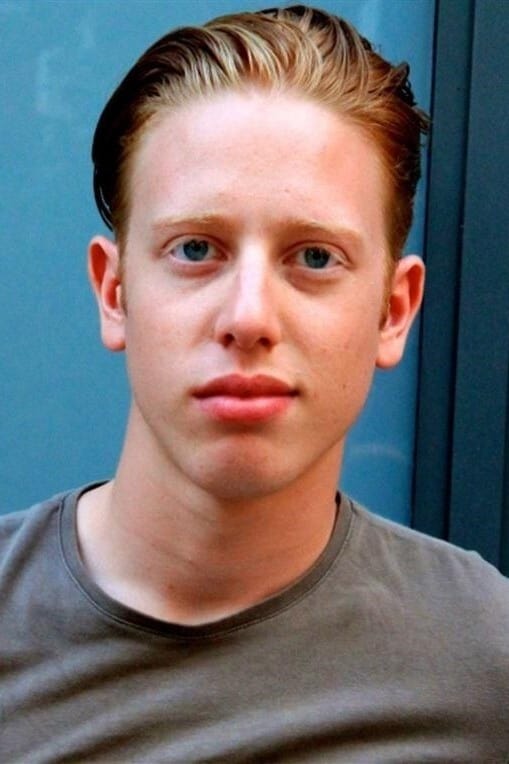 Côme Levin backdrop