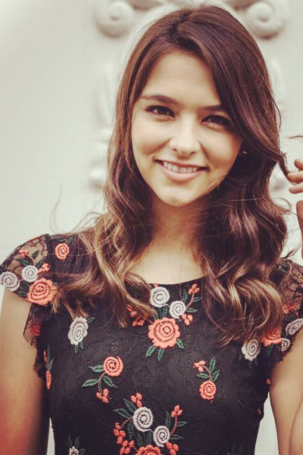 Juanita Arias backdrop