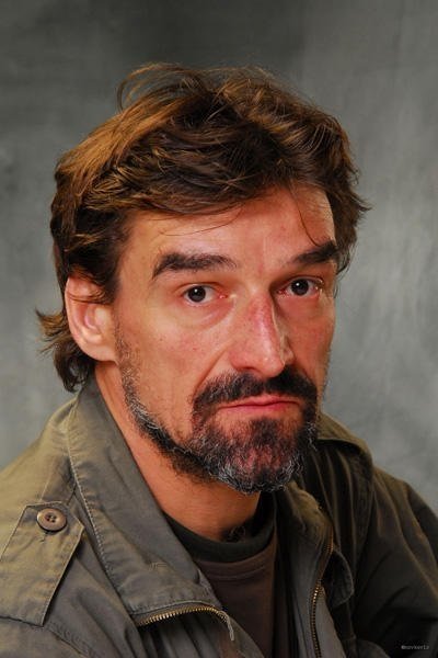 Milan Pleština backdrop