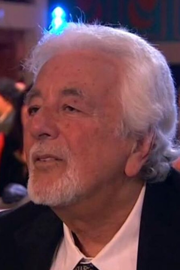 Alberto Berco backdrop