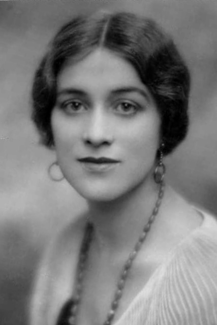 Regina Wallace backdrop