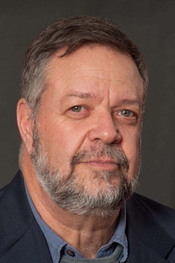 Russel Savadier backdrop