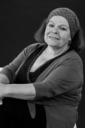 Adelaide Teixeira backdrop