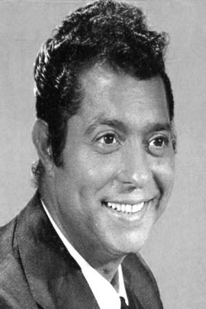 Rafaël Farina backdrop