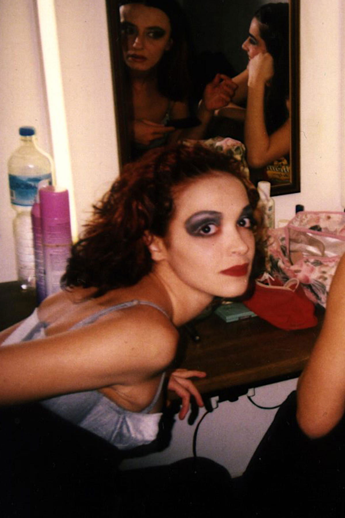 Nadia Konakchieva backdrop