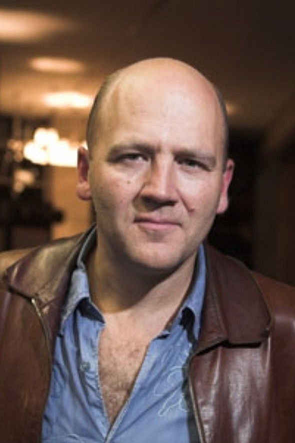 Pascal Maeder backdrop