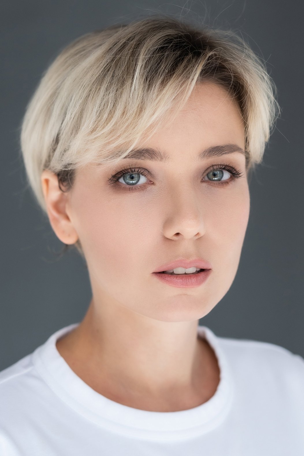 Elena Polyanskaya backdrop