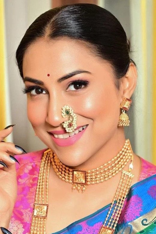 Kranti Redkar backdrop