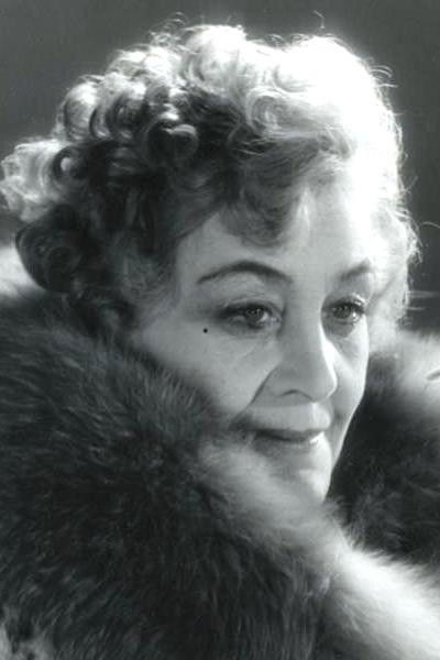 Karen Poulsen backdrop