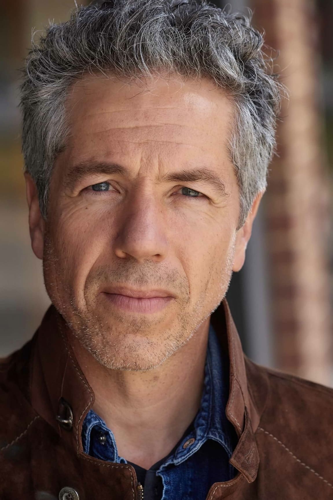 Duglas Ueston backdrop