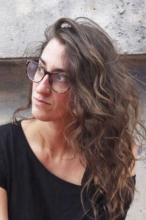 Leticia Jorge backdrop