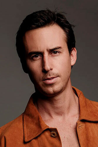 Bruno Ascenzo backdrop