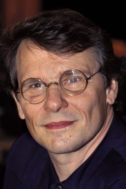 Daniel Pennac backdrop